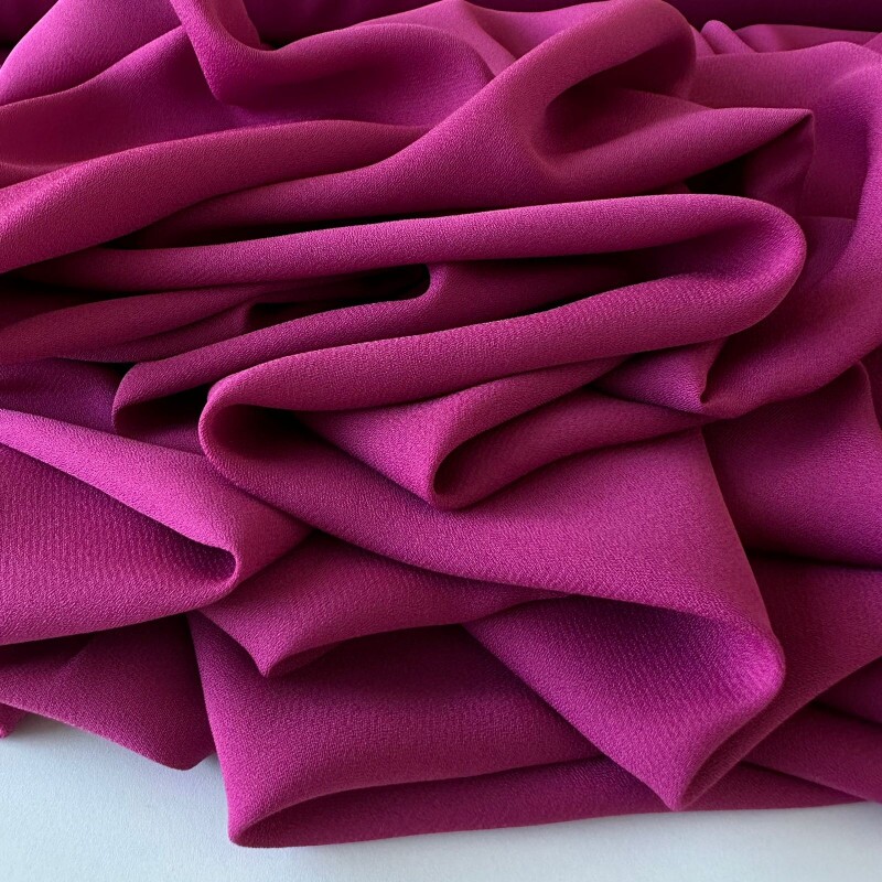 Último Corte - 2,35m - Crepe Mousse Fúcsia Último Corte - 2,35m - Crepe Mousse Fúcsia